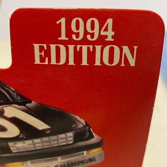 1994 Rusty Wallace NASCAR StockCar with Collectors Card and Display Stand NOS - Picture 3 of 5